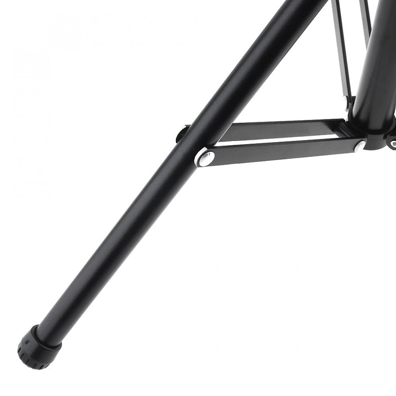 detalles de los pies de un atril de guitarra plegable y ajustable con bolsa de transporte, altura máxima 150 cm