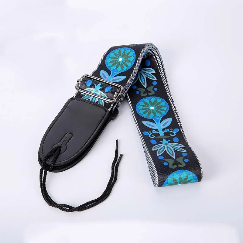 Correas de tela con un patrón floral azul