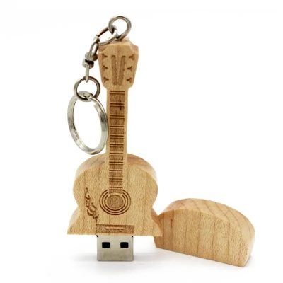 Llavero de guitarra de madera con memoria USB - modelo de madera