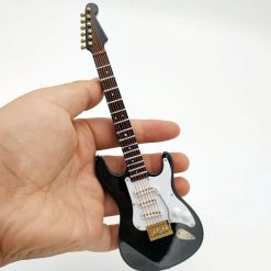 ¡Miniatura de guitarra eléctrica a escala 1-6!