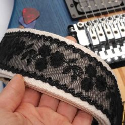 Magnífica Correa de Guitarra con Encaje Floral en Negro