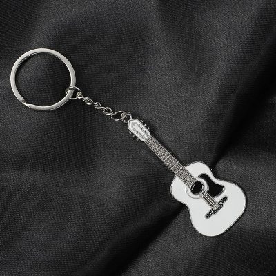 Llavero de guitarra clásica de aleación plateada - ¡5 colores a elegir!