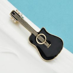 Broche Esmaltada de Guitarra Clásica en Negro