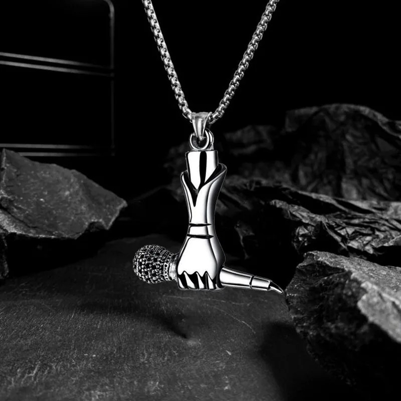 Collar Colgante de Micrófono de Mano - Estilo Rock y Música