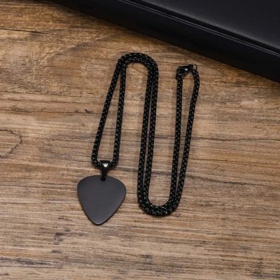 Colgante de Púa Simple - Colección Clásica para Músicos de color negro