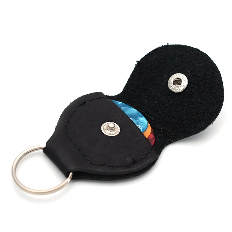 Lote de 2 llaveros de guitarra en estuche de cuero para púas - 3 colores - 6 púas incluidas - color negro