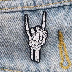 Pins de Esmalte de Mano Esqueleto con Cuernos de Metal HardRock