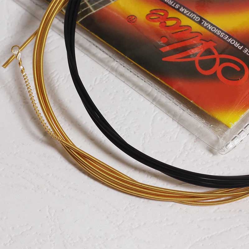 Cuerdas Avant para Guitarra Clásica, Enrolladas en Color Bronce para una Apariencia Única