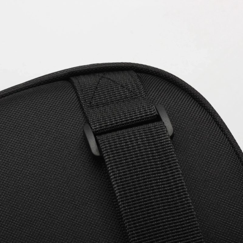 Detalle de la correa de la funda de ukelele 'Jungle Vibrante