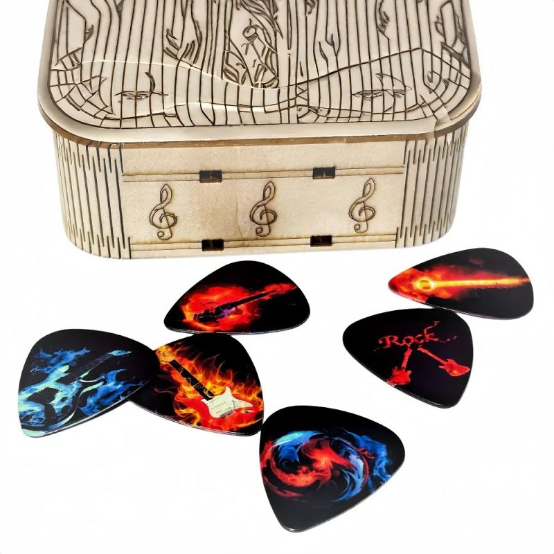 Vista completa del conjunto de 6 púas de guitarra 'Rock 'Riff Ardant' con estuche incluido