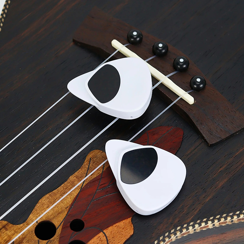 Vista Trasera de Afinador y Púa 2-en-1 - Afinador de Temperamento de 12 Tonos para Guitarra y Ukelele