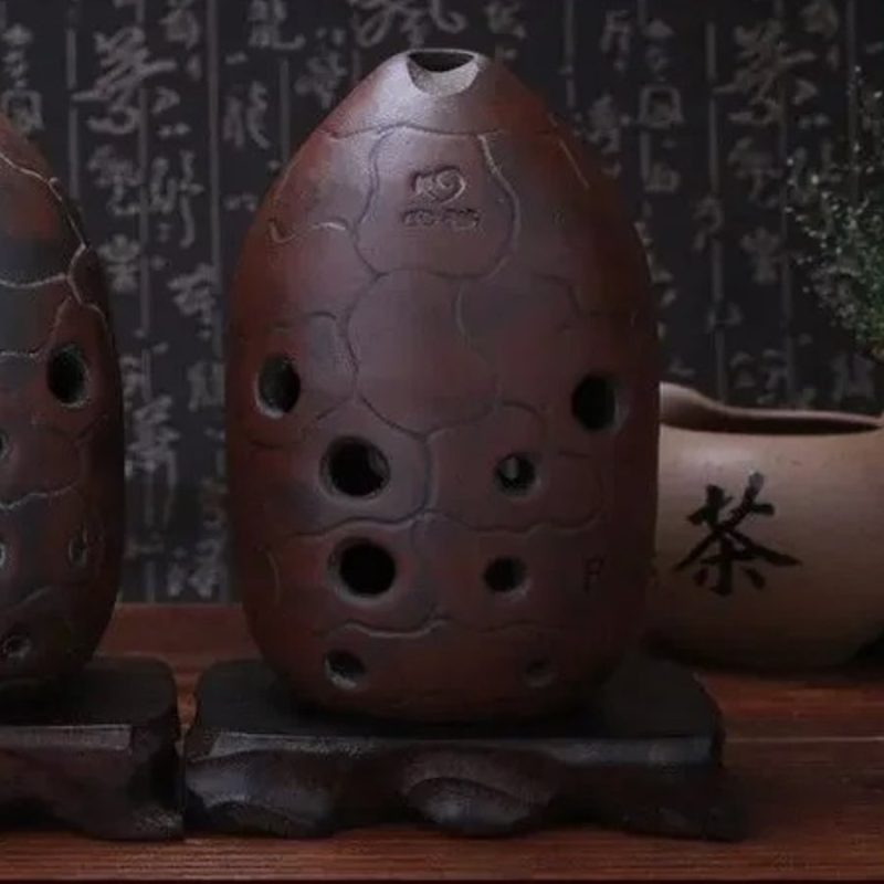 Magnífico Xun de Cerámica de 10 Agujeros (埙) Espíritu de la Tierra - Doble Cavidad - Tono F o G