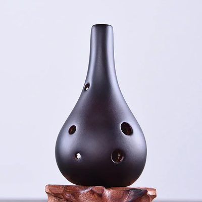 Ocarina de Cerámica en Forma de Gota - Sonoridad Zen Elegante de Color Negro