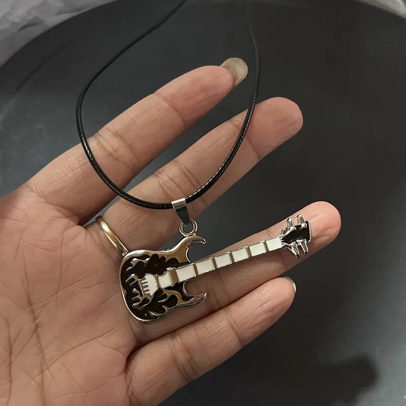 Colgante de Guitarra Rock - Starfire Cromado
