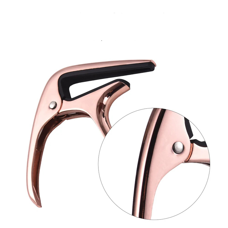 Vista detallada de Capo de Guitarra Universal de Metal - Colores Premium (Negro, Oro, Plata, Rosa Dorado)