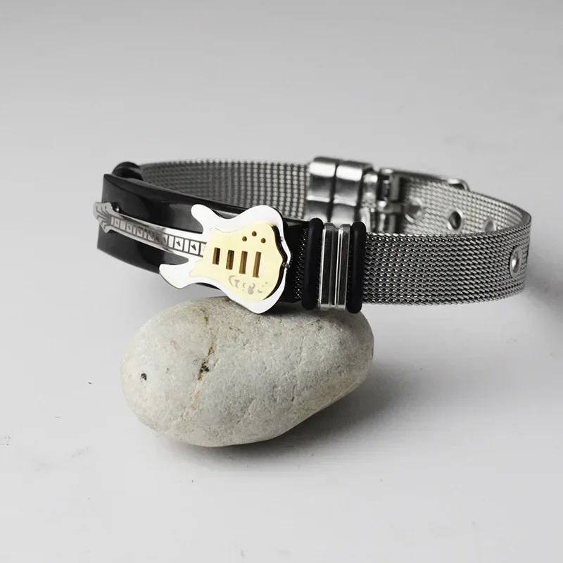 Pulsera Avant de Guitarra Rock Stratocaster Dorada